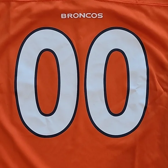 NFL Denver Broncos Jersey Size Medium 10/12